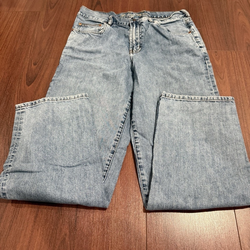 Indigo Palms Mens Relaxed Classic Fit Straight Blue Denim Jeans 33x32 Light Wash